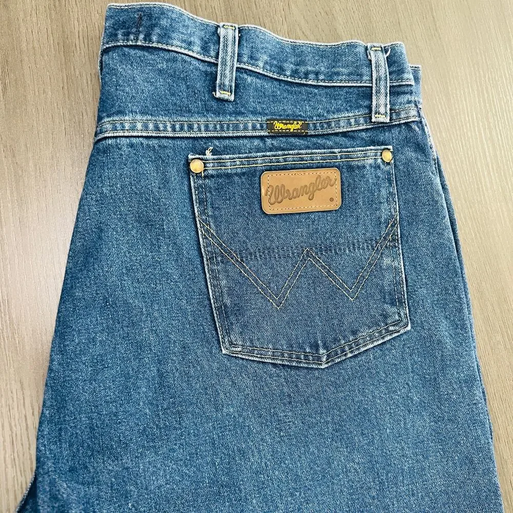 Wrangler Jeans Mens Size 40X34 Blue 13MGSHD George Strait Cowboy Cut Collection